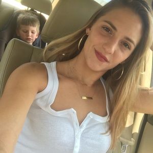 Meet your Posher, Renee